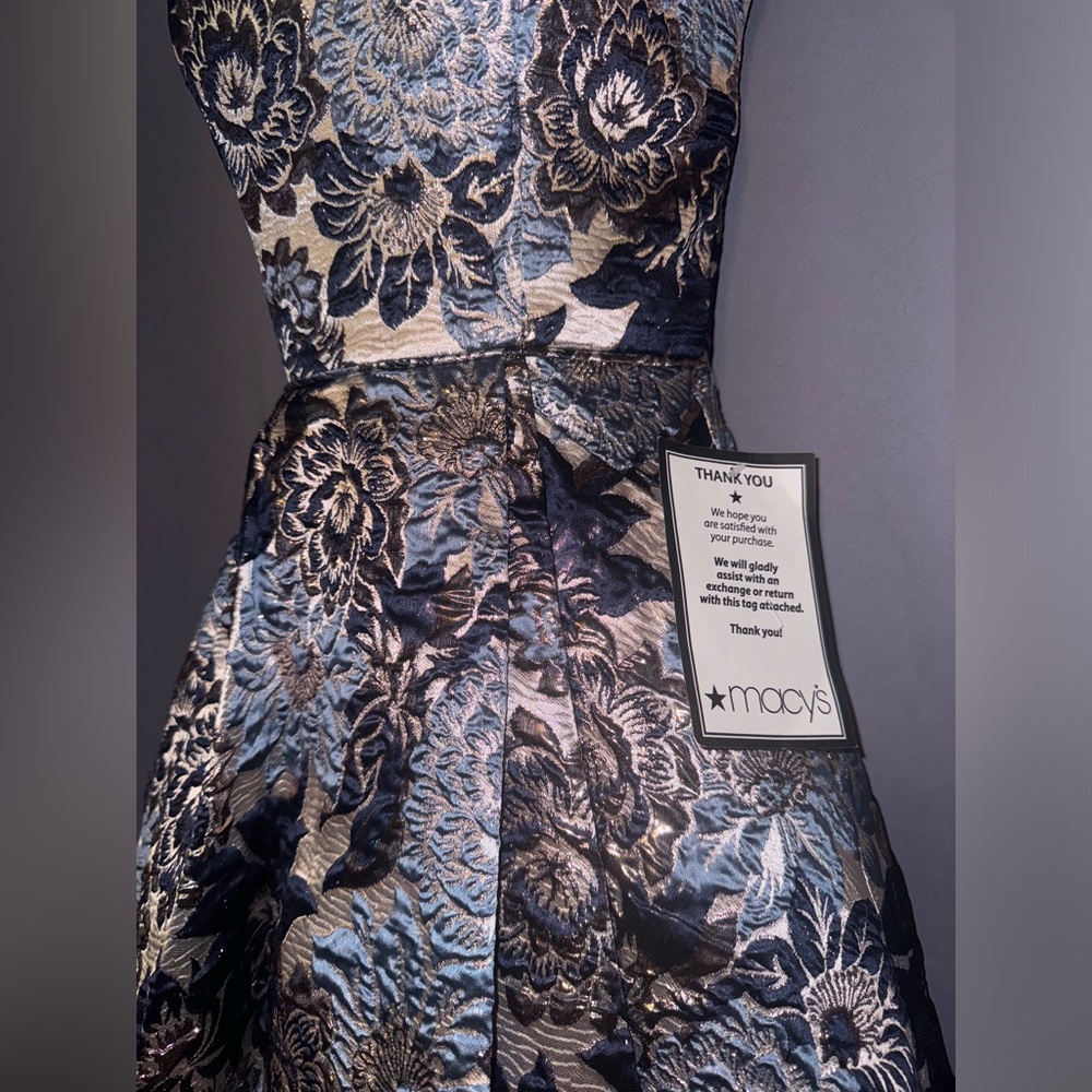 New with Tags Homecoming/wedding/formal event dress - Picture 2 of 4